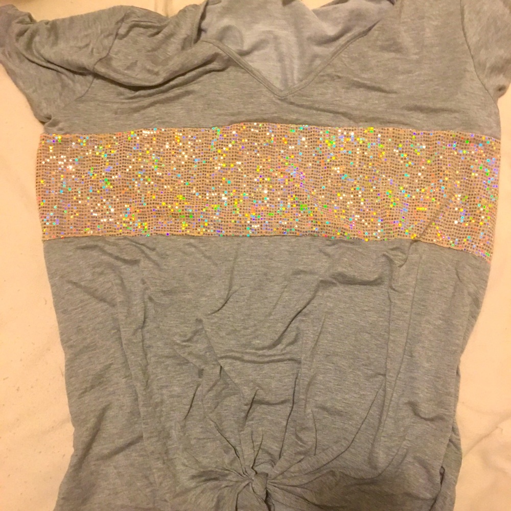 Lovely J tunic top